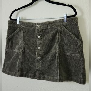 Olive ribbed skirt, wild fable